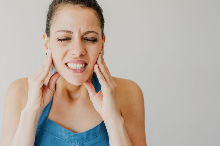 Disfunção temporomandibular: saiba quais são os sintomas – Sorridents